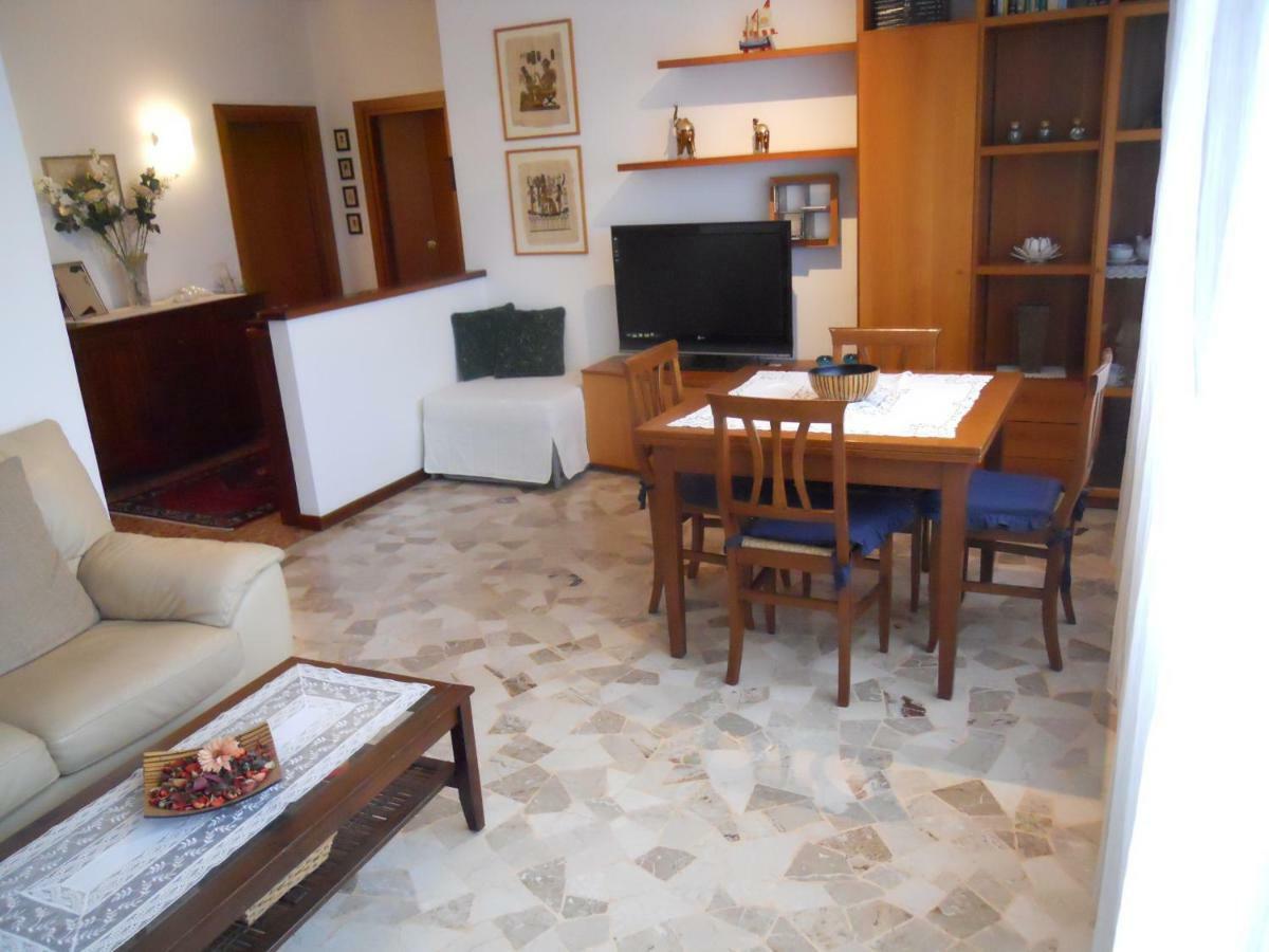 Appartamento Elisabetta Venezia Lido Esterno foto